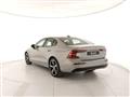 VOLVO S60 B4 automatico Plus Dark - Pronta consegna