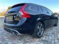 VOLVO V60 (2010) D3 R-design