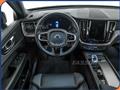 VOLVO XC60 B4 (d) AWD automatico Plus Dark