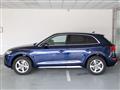 AUDI Q5 40 TDI quattro S tronic Business Sport