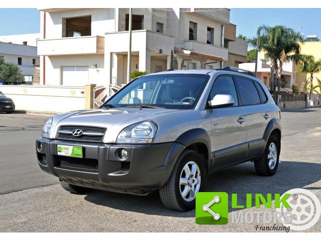 HYUNDAI TUCSON 2.0 CRDi Autocarro-Automatico-4x4-Unipro