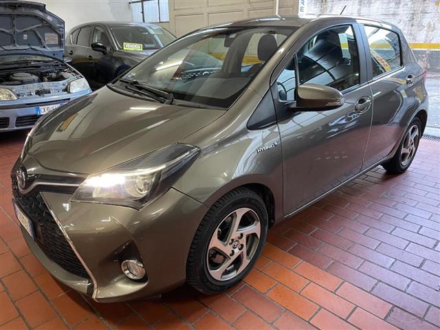 TOYOTA Yaris 1.5 Hybrid 5p. Business