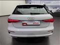 AUDI A3 SPORTBACK SPB 30 TDI Business Advanced