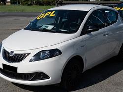 LANCIA YPSILON 1.2 69 CV 5 porte GPL Silver