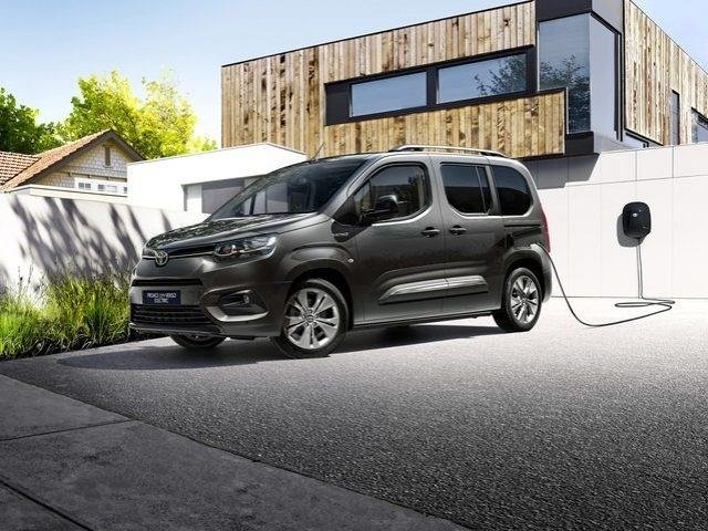 TOYOTA PROACE CITY VERSO ELECTRIC Electric 50kWh L1 Short D Executive