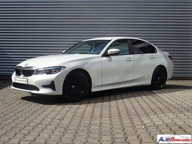 BMW SERIE 3 318i Business Advantage