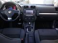 VOLKSWAGEN GOLF 3.2 VR6 4mot. 3p. DSG R32