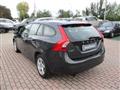 VOLVO V60 (2010) D2 1.6 Powershift Kinetic NAVI/Bluetooth/Sensori