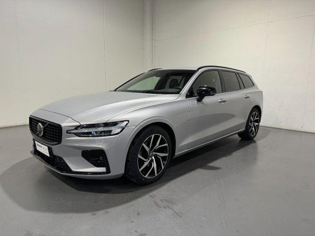 VOLVO V60 B4 GEARTRONIC PLUS DARK