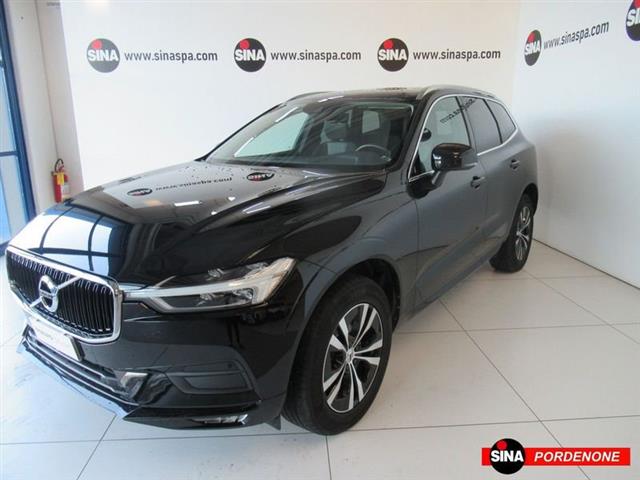 VOLVO XC60 B4 (d) AWD Geartronic Momentum Pro