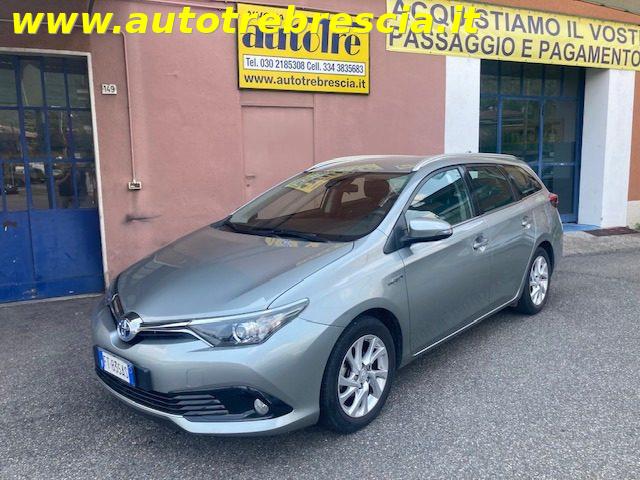 TOYOTA AURIS 1.8 Hybrid Business