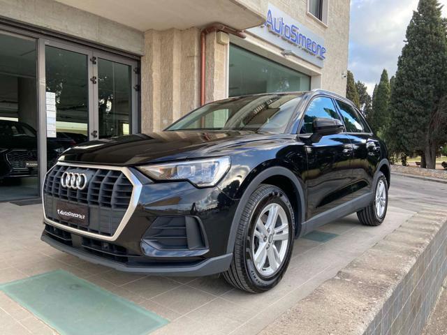 AUDI Q3 35 2.0 TDI S tronic Business COCKPIT