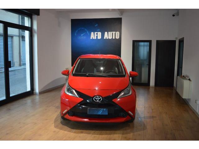 TOYOTA AYGO 1.0 VVT-i 69 CV 5 porte x-cool