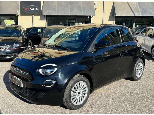 FIAT 500 E NEOPAT. 23,65 kWh Action SEDILI RISC./CARPLAY/LED