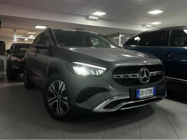 MERCEDES Classe GLA 200 d Progressive Advanced auto