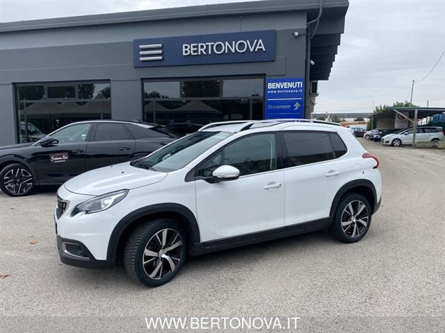 PEUGEOT 2008 (2013) PureTech Turbo 110 S&S Allure