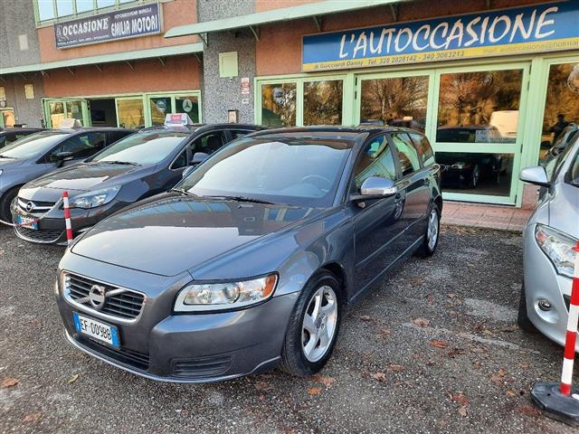 VOLVO V50 D2 POLAR