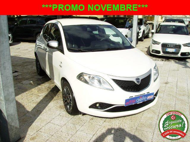 LANCIA YPSILON 1.2 69 CV 5 porte Platinum