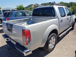 NISSAN NAVARA 2.5 dCi 4 porte Double Cab SE
