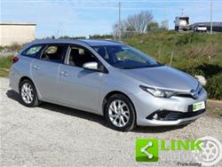 TOYOTA AURIS 1.8 Hybrid Lounge