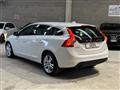 VOLVO V60 D4 AWD Geartronic Kinetic