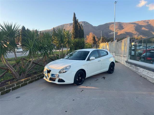 ALFA ROMEO Giulietta 1.6 JTDm-2 105 CV Distinctive