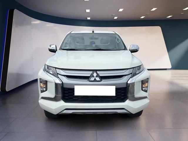 MITSUBISHI L200 Cab VI 2019 L200 d.cab 2.3d Invite Connect 4wd 150cv