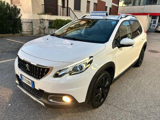 PEUGEOT 2008 (2013) BlueHDi 100 Allure *Navi/CarPlay/Android*