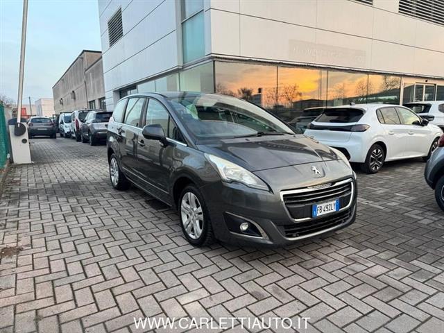 PEUGEOT 5008 BlueHDi 120 S&S Active