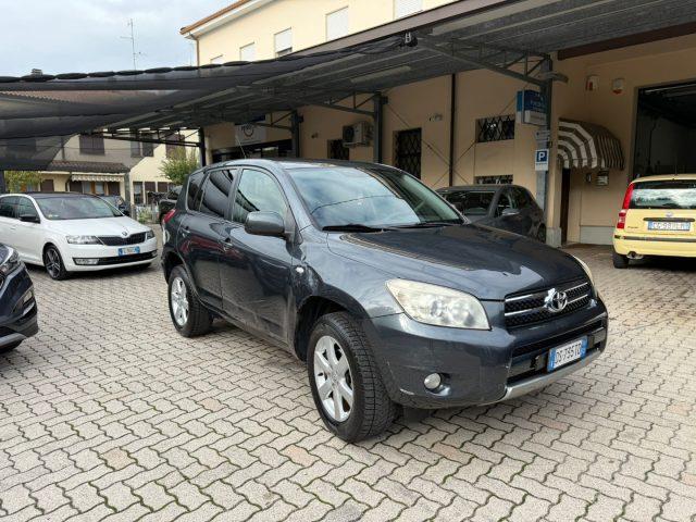 TOYOTA RAV4 2.2 D-4D 136 CV DPF