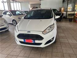 FORD FIESTA 1.5 TDCi 75CV 5 porte Business Neopatentati