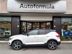 VOLVO XC40 T3 Geartronic R-design