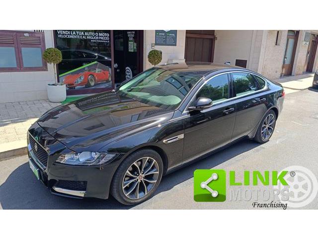 JAGUAR XF 2.0 D 180 CV aut. Prestige