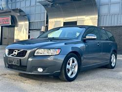 VOLVO V50 D2 POLAR