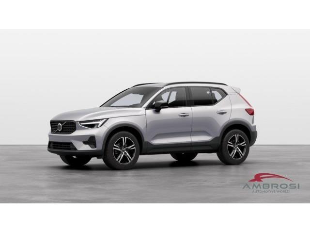 VOLVO XC40 B3 Mild hybrid Benzina Plus Dark