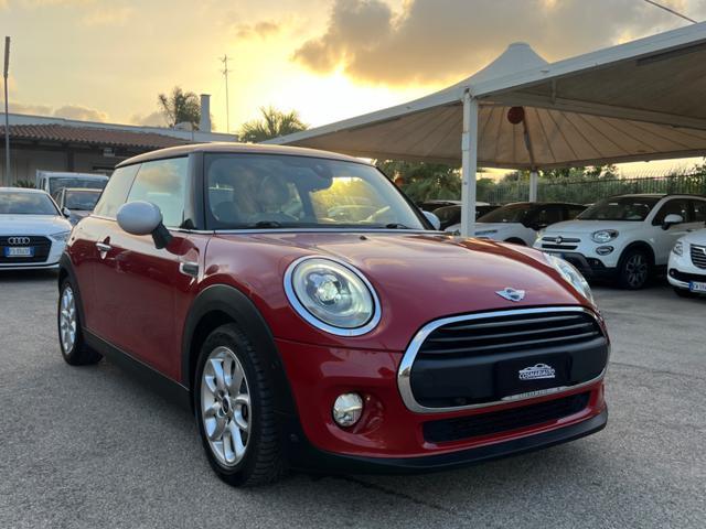 MINI MINI 3 PORTE 1.5 One D Business XL ALLESTIMENTO "JHON COOPER W.