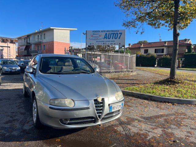 ALFA ROMEO 147 1.6i 16V T.S. (105 CV) cat 3p. Dist.