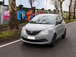 LANCIA YPSILON 1.2 69 CV 5 porte GPL Ecochic Elefantino Blu