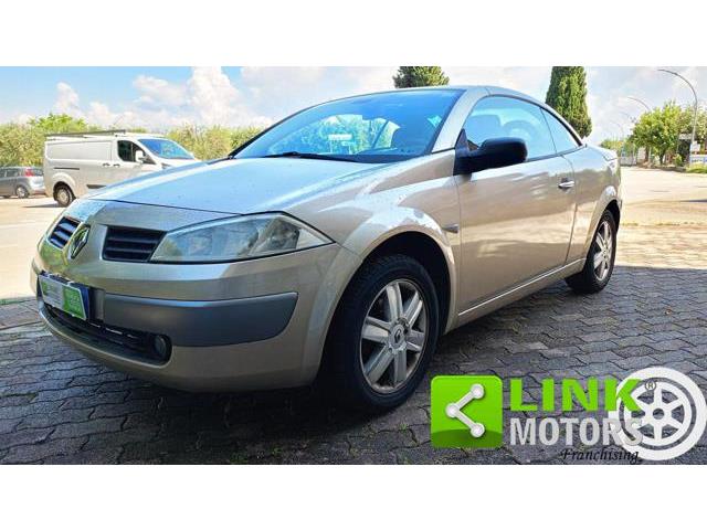 RENAULT MEGANE C-C 1.9 dCi Luxe Dynamique