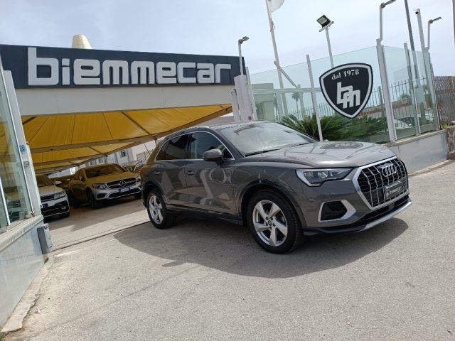 AUDI Q3 35 TDI S tronic Business Advanced