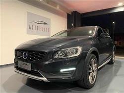 VOLVO V60 CROSS COUNTRY D3 Geartronic Momentum
