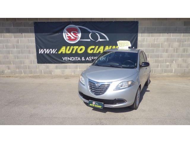 LANCIA Ypsilon 1.2 69 CV 5 porte GPL Ecochic Gold