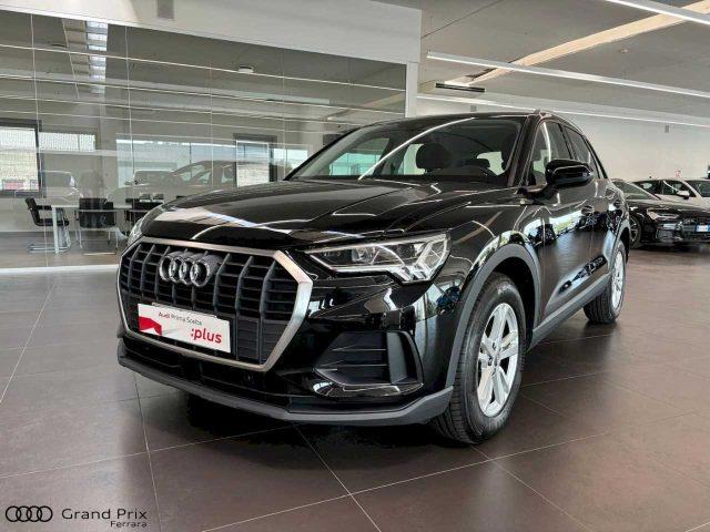 AUDI Q3 35 TFSI Business