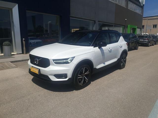 VOLVO XC40 D3 Geartronic Momentum