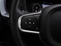 VOLVO XC60 B4 (d) Geartronic Momentum Pro