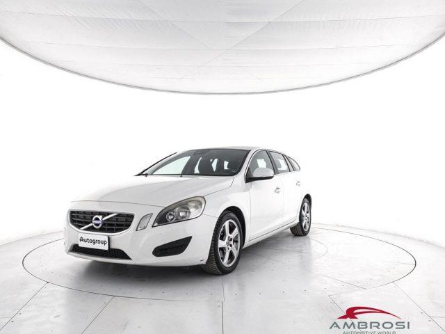 VOLVO V60 (2010) DRIVe