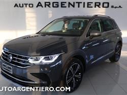 VOLKSWAGEN TIGUAN 2.0 TDI 150 CV SCR DSG Elegance matrix virtual coc