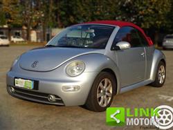 VOLKSWAGEN NEW BEETLE 1.6 Cabrio RED EDITION