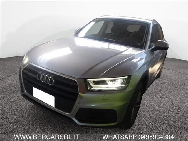 AUDI Q5 40 TDI quattro S tronic Business