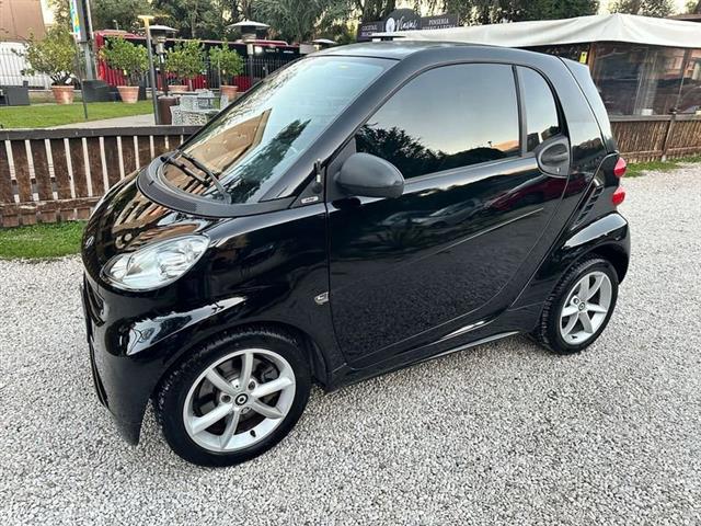 SMART FORTWO 1000 52 kW MHD coupé pulse